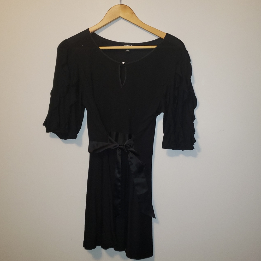 ALLEN B. by allen schwartz  large black top or short baby doll dress with bow